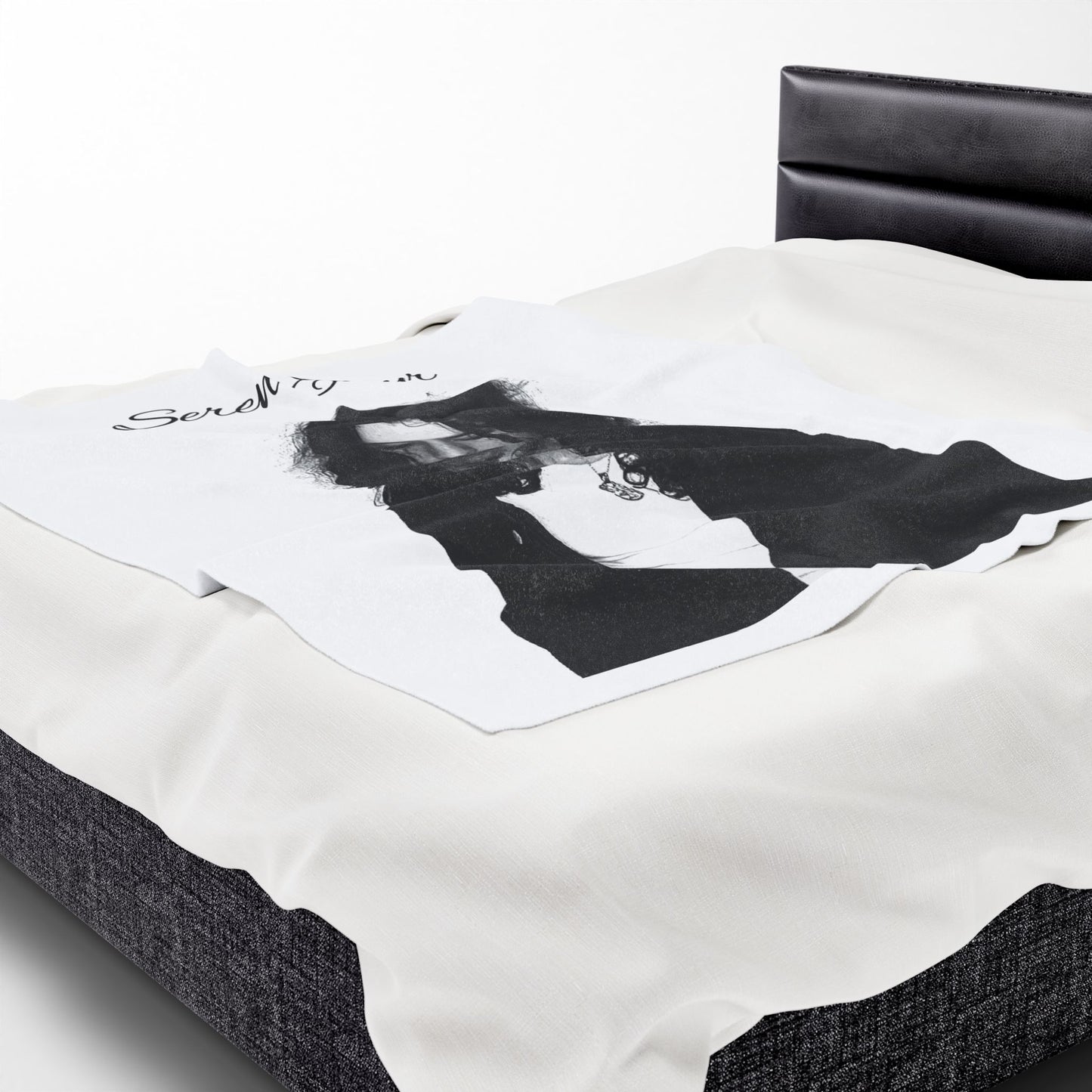 Seren Emyr Velveteen Plush Blanket